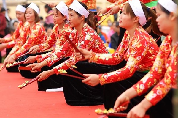 Độc đáo trải nghiệm phiên chợ xuân mang bản sắc văn hoá Mường - Anh 1