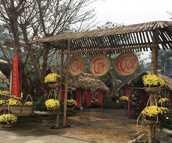 Du khách hào hứng đến xem chợ Tết quê ở Phong Nha – Kẻ Bàng - Anh 3