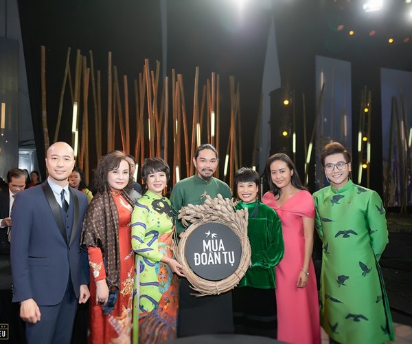 Đặc sắc chương trình đón giao thừa: Mùa đoàn tụ 2021 - Anh 1