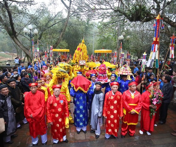 Bộ VHTTDL chấn chỉnh thực hiện nếp sống văn minh trong lễ hội - Anh 1