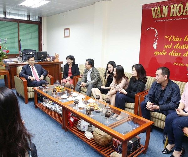 Bộ trưởng Nguyễn Ngọc Thiện thăm và chúc Tết Báo Văn Hóa - Anh 3