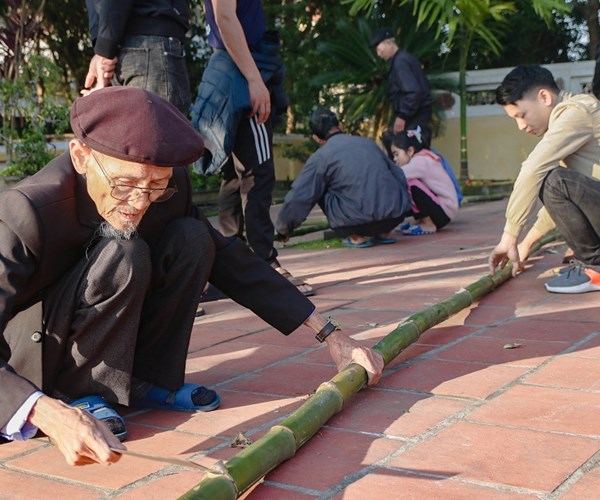 Chơi đu bay bổng ngày Xuân - Anh 2