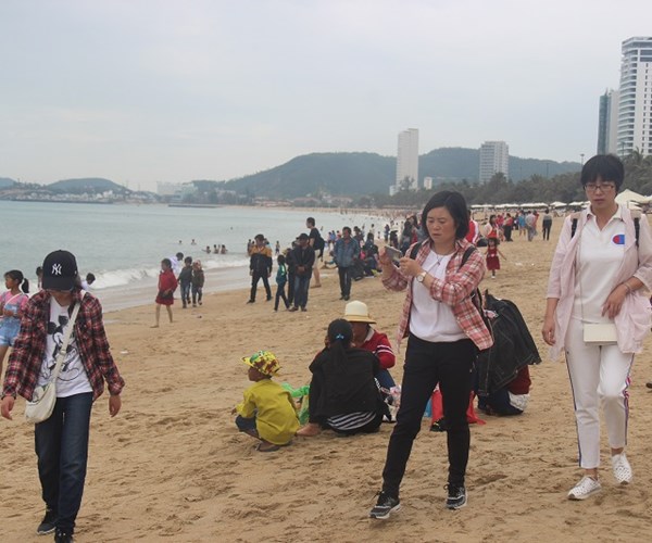 Nam Trung Bộ và Tây Nguyên khách du lịch tăng mạnh dịp Tết - Anh 10