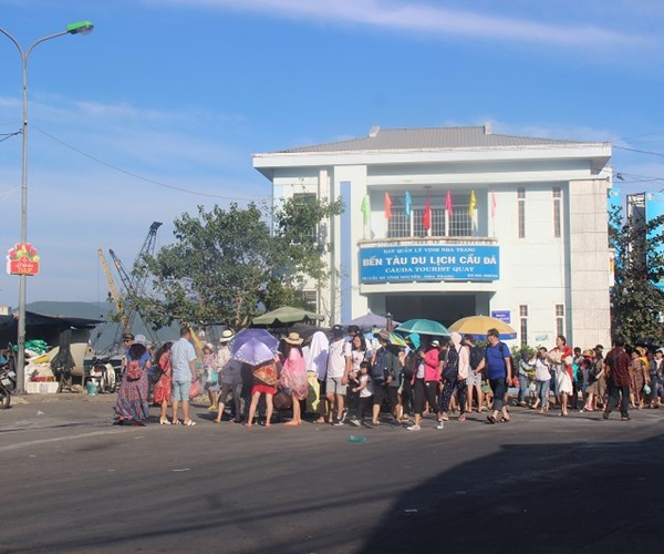 Nam Trung Bộ và Tây Nguyên khách du lịch tăng mạnh dịp Tết - Anh 8