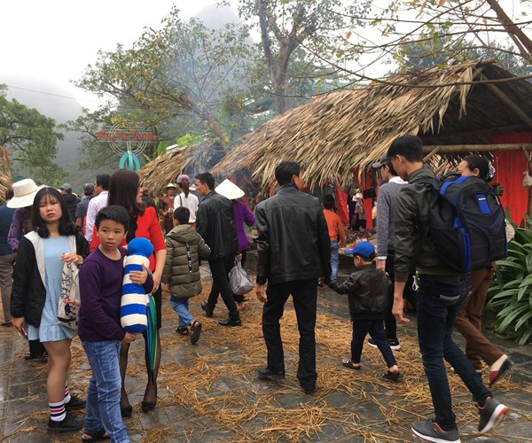 Dịp Tết Mậu Tuất, Quảng Bình đón gần 145.000 du khách - Anh 1