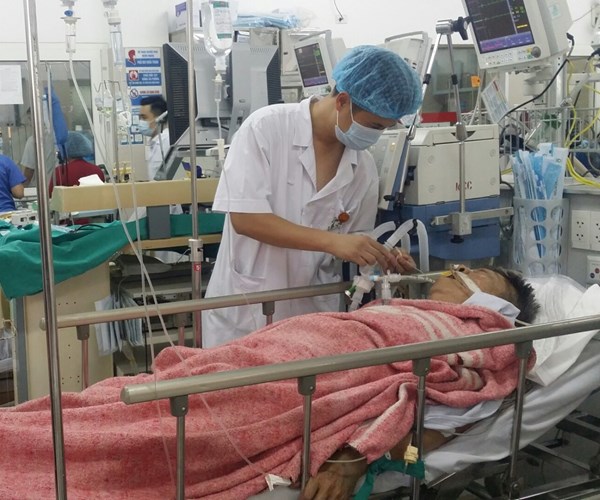 Hà Nội: Mỗi ngày tiếp nhận gần 100 cuộc điện thoại gọi cấp cứu - Anh 1
