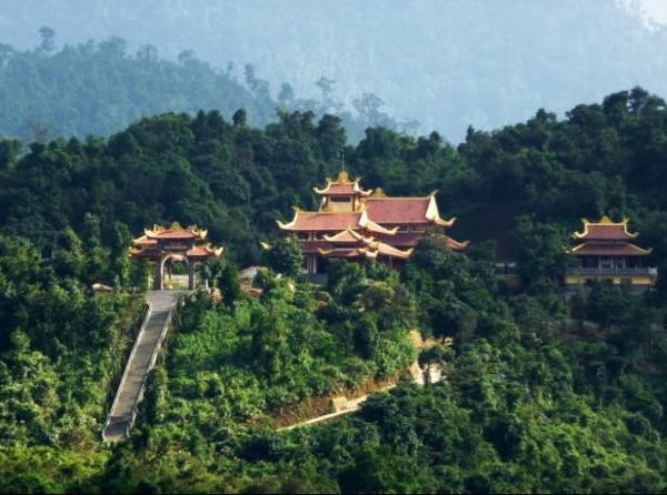 Quảng Ninh: Hội Xuân Yên Tử năm 2018 diễn ra trong 3 tháng - Anh 1