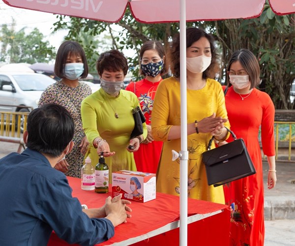 Nam Định: Thực hiện các biện pháp phòng, chống dịch tại di tích - Anh 6