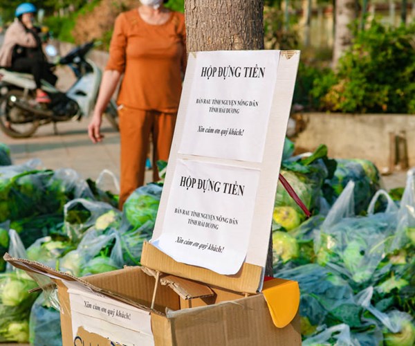 Người dân Hà Nội chung tay 