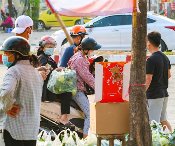 Người dân Hà Nội chung tay 