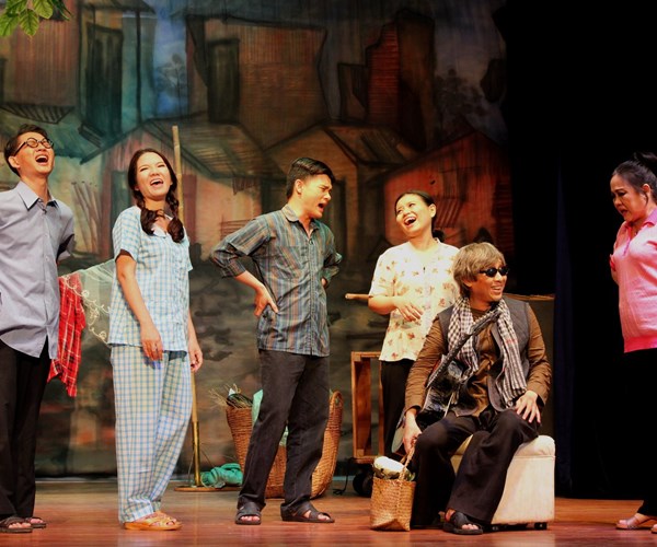 Sân khấu kịch TP.HCM: “Trúng mùa” - Anh 1