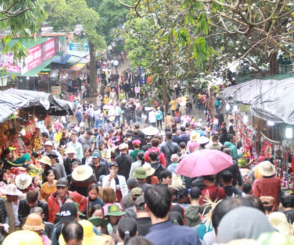 Bộ VHTTDL liên tiếp ban hành các văn bản chỉ đạo tổ chức lễ hội đầu năm - Anh 1