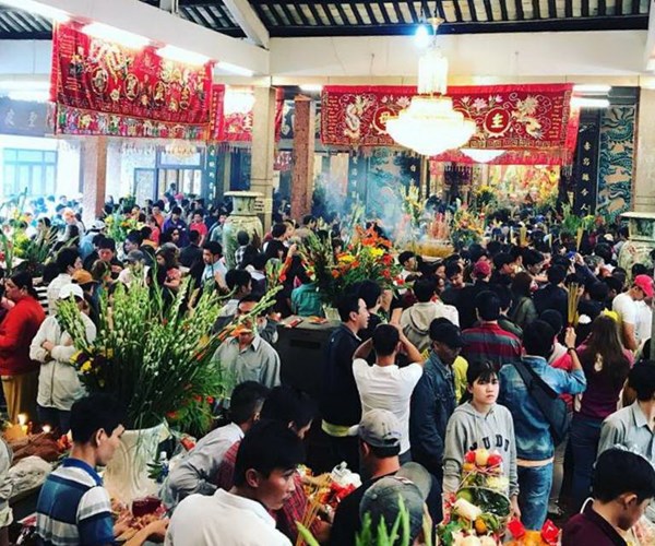 Du lịch hành hương hút khách - Anh 1