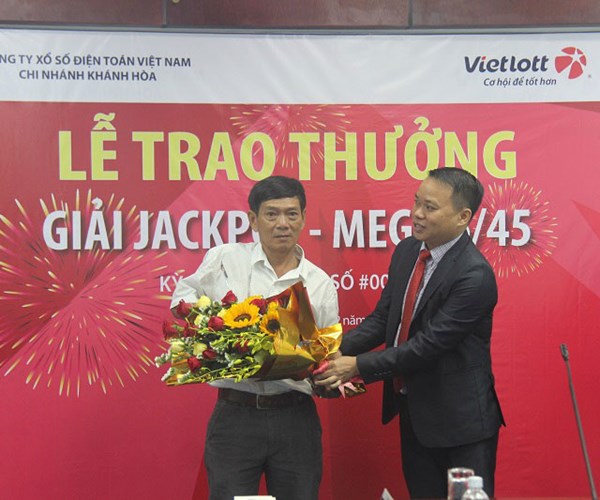 Khánh Hòa:Trên đường đi tảo mộ về, mua vé số trúng hơn 8 tỷ đồng! - Anh 3