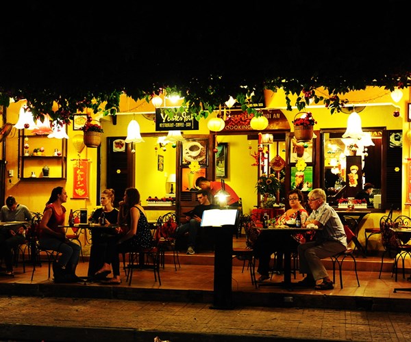 Nhà hàng- quầy bar tại Hội An: Mất trật tự một phút cũng sẽ bị đóng cửa - Anh 1