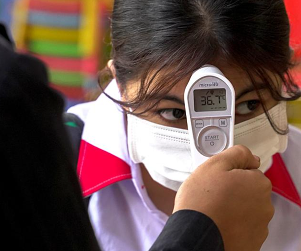Campuchia đối mặt nguy cơ dịch Covid-19 vượt ngoài tầm kiểm soát - Anh 1