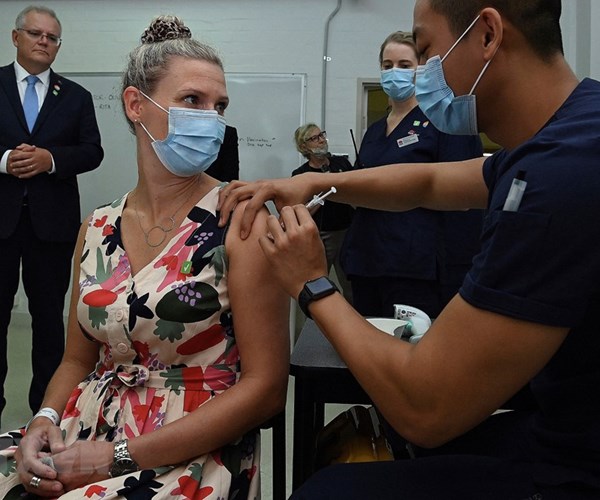 Australia, Pháp đánh giá tích cực về hiệu quả vaccine của AstraZeneca - Anh 1