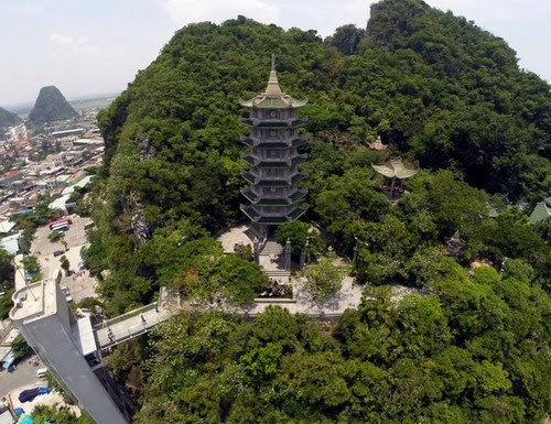 Du xuân bên làng đá Ngũ Hành - Anh 1