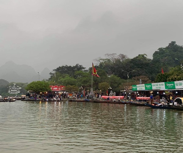 Thảnh thơi trẩy hội Chùa Hương - Anh 2