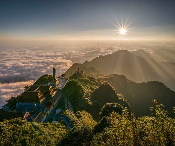 Ấn tượng những quần thể tâm linh trên núi cao khắp thế giới - Anh 2