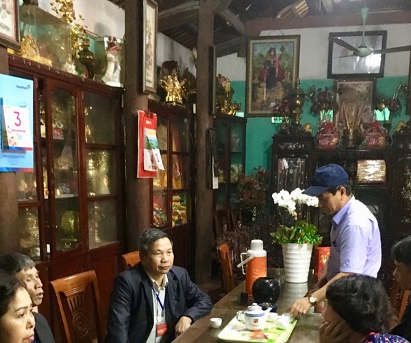 Điểm nóng Đền Bà Chúa Kho: Đốt vàng mã giảm 60% - Anh 3