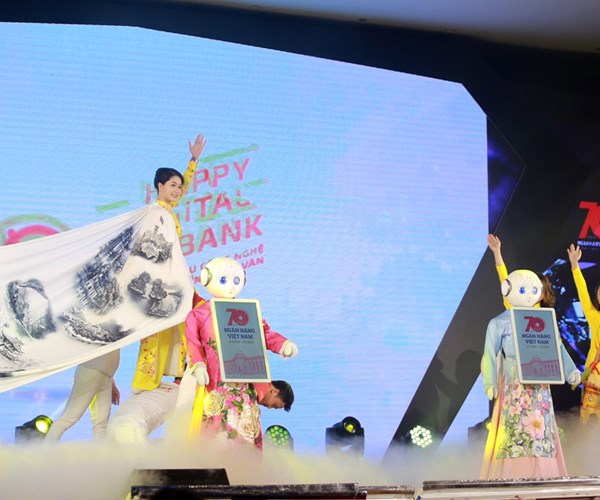Cuộc thi “Nét đẹp văn hóa ngành ngân hàng”: HDBank nổi bật với phần trình diễn nhiều cảm xúc - Anh 4