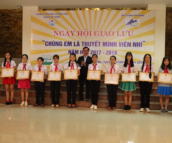 “Chúng em là thuyết minh viên nhí” - Anh 1