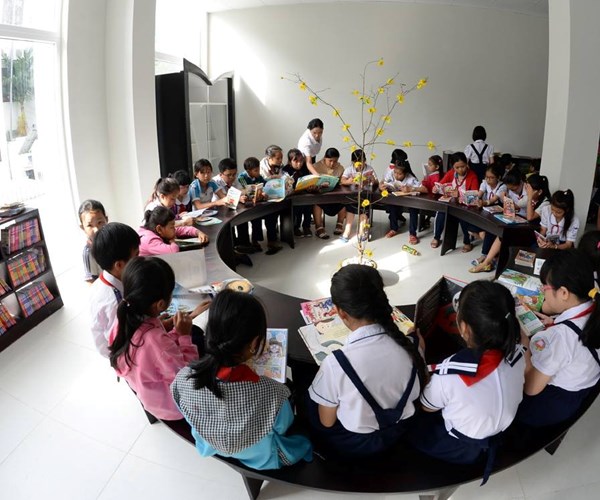 Nỗ lực đưa thư viện tiếp cận với học sinh - Anh 1