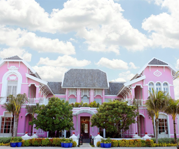 H’Hen Niê thưởng thức bữa tối lãng mạn tại nhà hàng Pink Pearl của JW Marriott Phu Quoc Emerald Bay - Anh 6