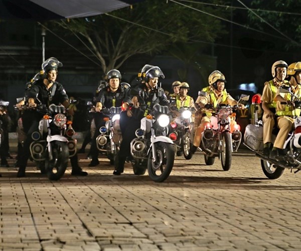 Đảm bảo an ninh tại các địa điểm niêm yết danh sách đại biểu ứng cử - Anh 1