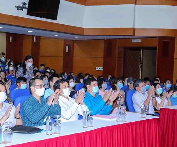 Công đoàn Bộ VHTTDL: Phổ biến, tuyên truyền cuộc bầu cử đại biểu Quốc hội và HĐND các cấp - Anh 1