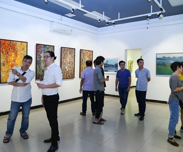 "Ngày rộng 2"- góc nhìn cuộc sống qua lăng kính của nhóm họa sĩ trẻ - ảnh 7