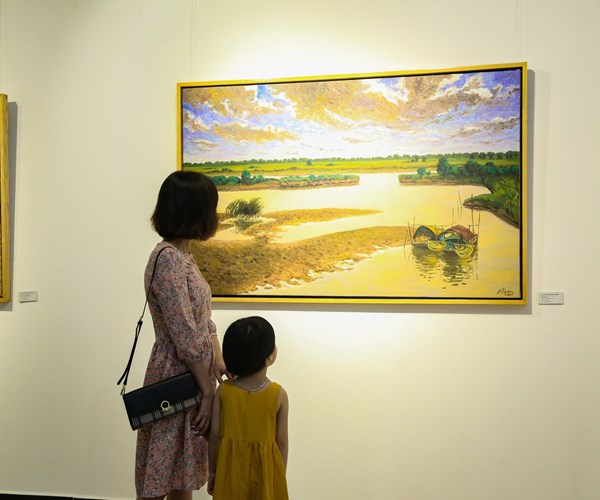 "Ngày rộng 2"- góc nhìn cuộc sống qua lăng kính của nhóm họa sĩ trẻ - ảnh 4