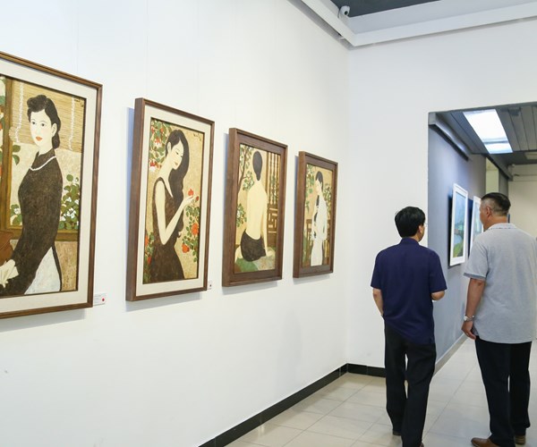 "Ngày rộng 2"- góc nhìn cuộc sống qua lăng kính của nhóm họa sĩ trẻ - ảnh 2
