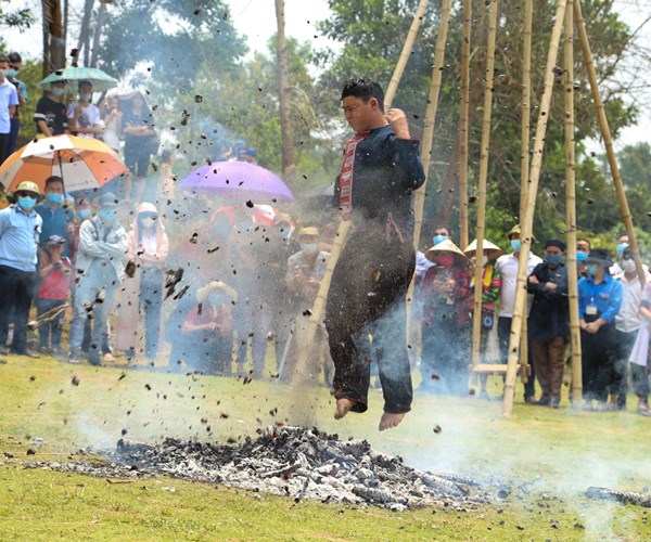 Đặc sắc chợ phiên vùng cao Hà Giang tại Làng Văn hóa- Du lịch các dân tộc Việt Nam - Anh 7
