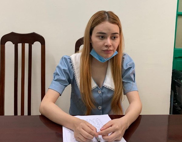 Hà Nội tạm giam 3 người để điều tra vụ tổ chức nhập cảnh trái phép - Anh 1