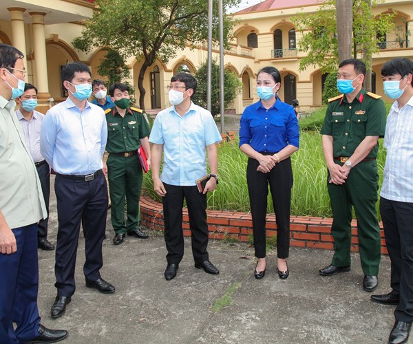 Vĩnh Phúc: Chuẩn bị sẵn sàng các bệnh viện dã chiến, mở rộng khu cách ly - Anh 1