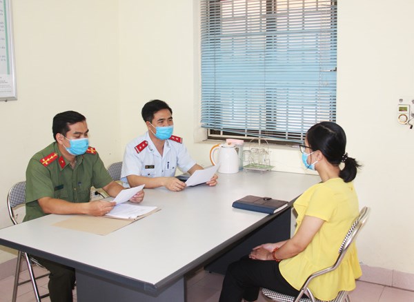 Xử phạt người thông tin sai sự thật trên mạng xã hội về dịch Covid-19 - Anh 1