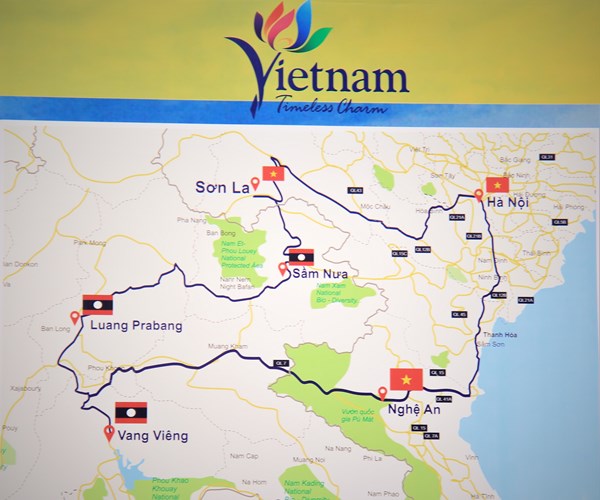 Du lịch bằng xe tự lái “Hành trình qua các kinh đô Việt- Lào” - Anh 1