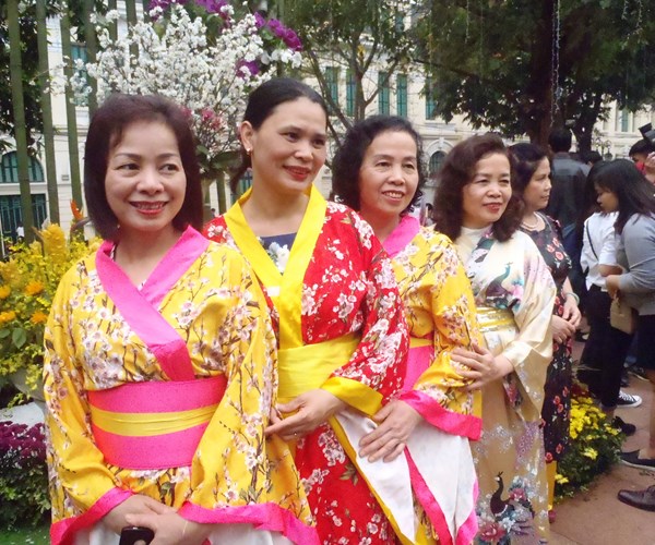 Già trẻ, gái trai… say đắm với Lễ hội giao lưu văn hóa Nhật Bản - Anh 7