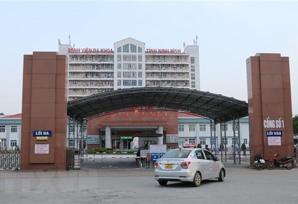 Ninh Bình: 2 trường hợp dương tính với SARS-CoV-2 trong khu cách ly - Anh 1