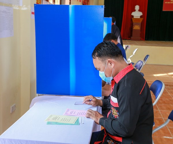 Hà Nội: Đồng bào Dao huyện Ba Vì náo nức trong ngày hội non sông - Anh 5