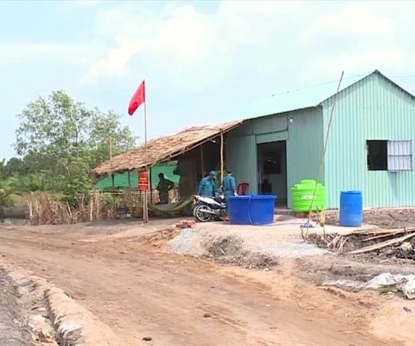 Đêm không ngủ ở trọng điểm chống dịch biên giới Tây Nam - Anh 1