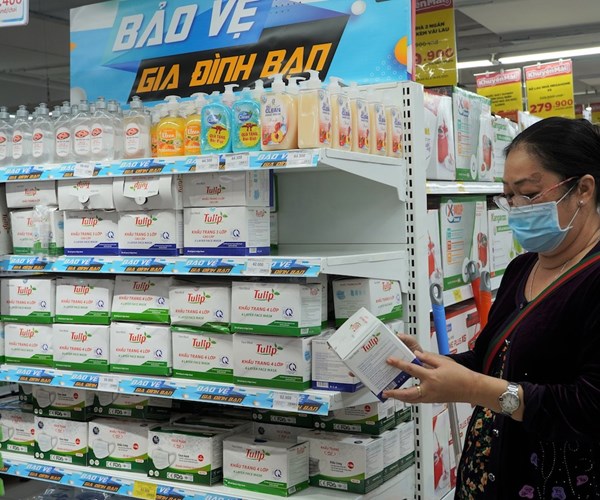TPHCM đảm bảo hàng hóa không khan hiếm, không tăng giá - Anh 1