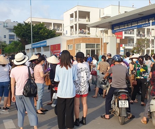 Hơn 13.800 thí sinh Quảng Ninh bắt đầu ngày thi đầu tiên - Anh 1