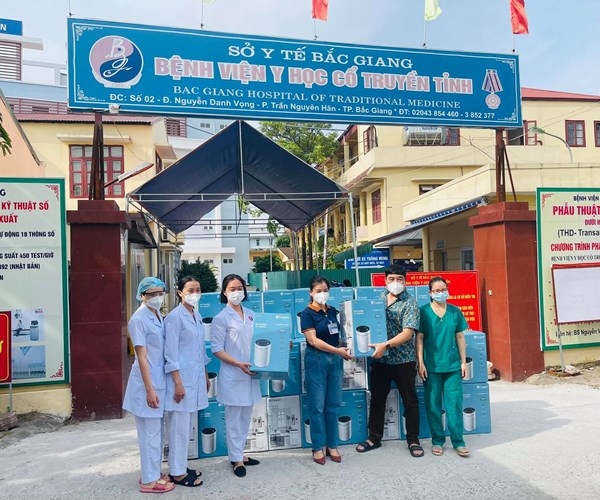 Nhạc sĩ Nguyễn Quang Long và những người bạn chung sức chống dịch cùng Bắc Giang - Anh 2