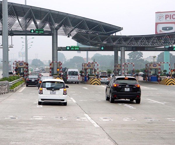 Thu phí không dừng: Nhiều chủ xe lo ngại  bất cập - Anh 1