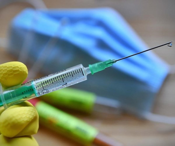 WHO kêu gọi G20 đóng góp tài chính và vaccine cho COVAX - Anh 1