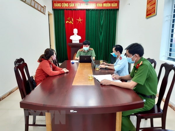 Hà Tĩnh phạt kẻ tung thông tin sai sự thật về cách ly phòng dịch - Anh 1