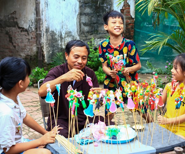 Tò He – Món quà tuổi thơ thương nhớ - Anh 3